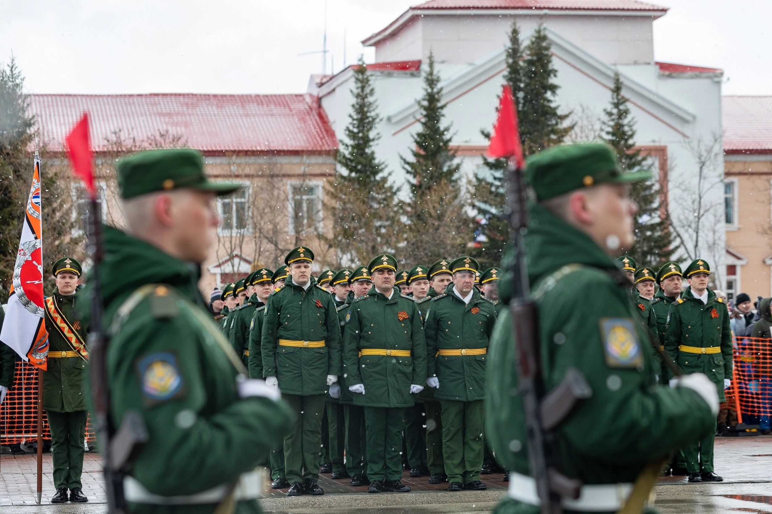 Наша страна отмечает всенародный праздник — День Победы! Наша страна отмечает всенародный праздник — День Победы!