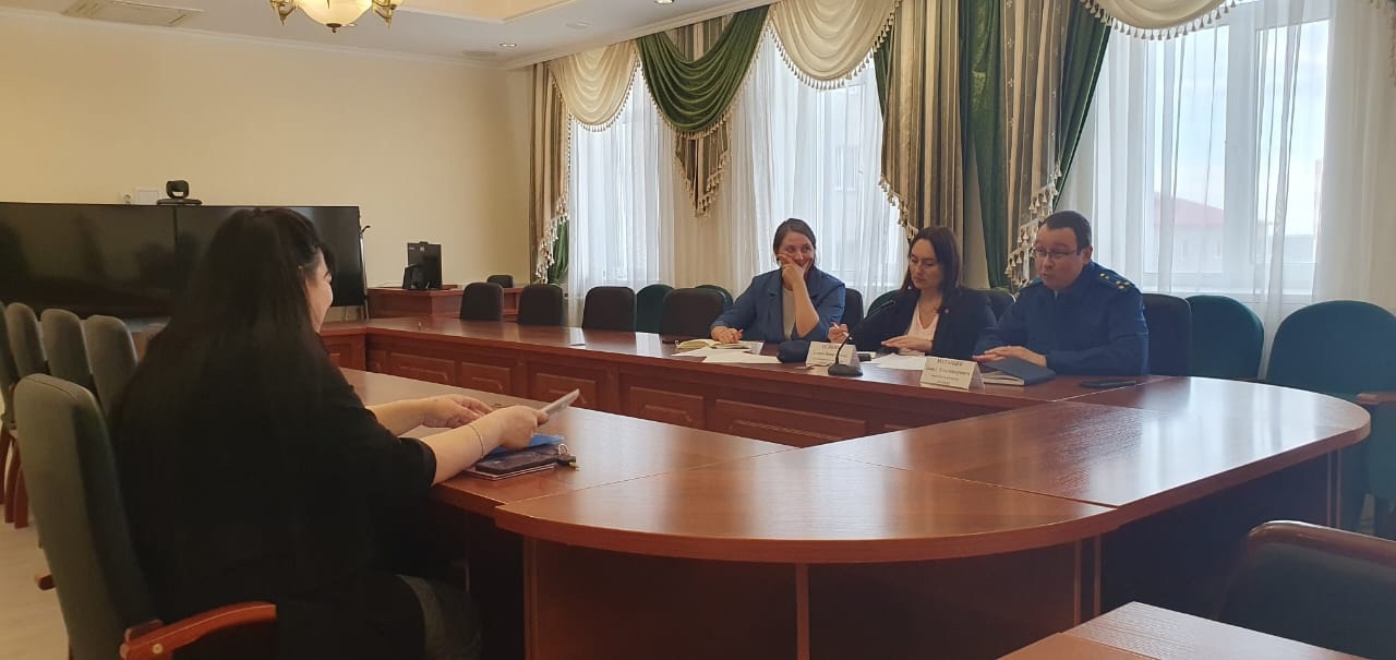 Региональный уполномоченный совместно с прокуратурой Архангельской области и НАО провели личный прием граждан Региональный уполномоченный совместно с прокуратурой Архангельской области и НАО провели личный прием граждан
