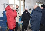 В ходе рабочей поездки Уполномоченный по правам ребенка Галина Гуляева провела встречу с жителями многоквартирного дома по Полярной улице села Тельвиска.