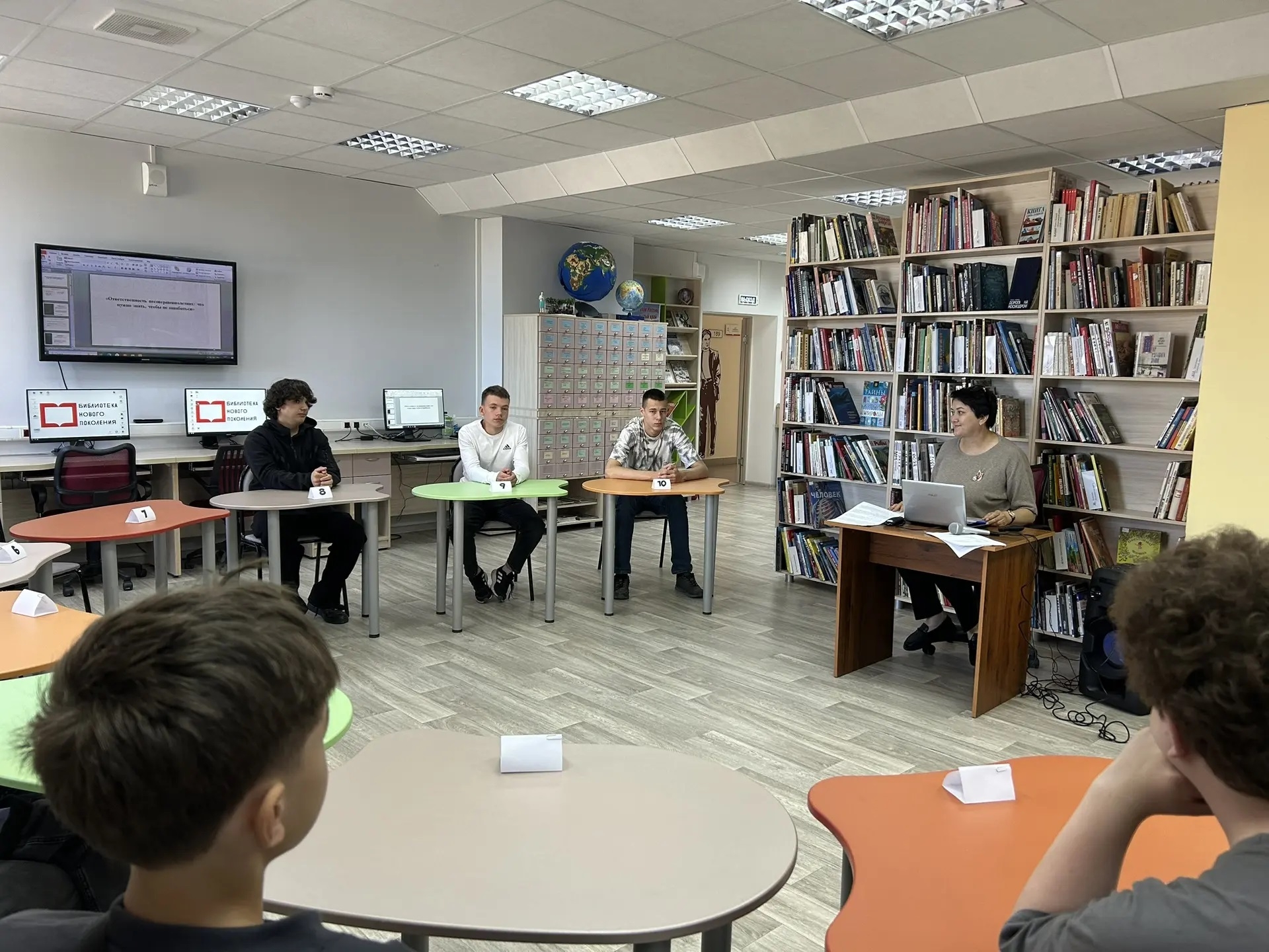 В рамках «Недели правовой помощи» Лиана Храпова рассказала школьникам об ответственности несовершеннолетних