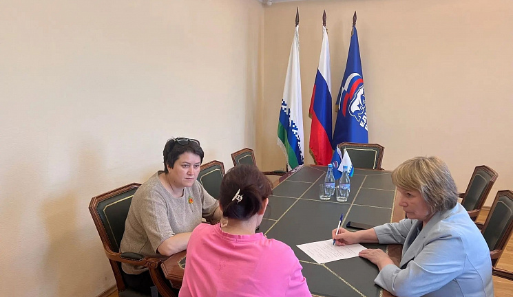 Уполномоченный по правам ребенка в НАО провела приём граждан по жилищным вопросам